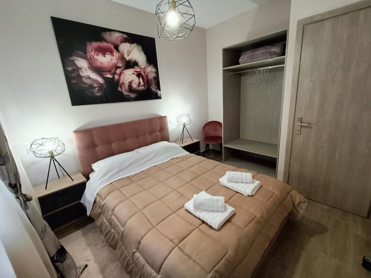 Meteora Rocks Apartment 2 卡兰巴卡 外观 照片